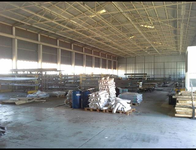 2,220M² FACTORY TO LET IN EPPING INDUSTRIAL